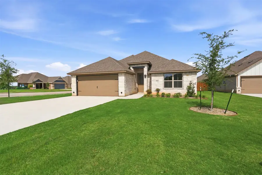 816 Haley Street, Springtown, TX 76082 - #3