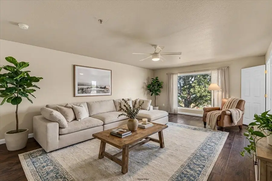 114 Harbor Drive #219, Runaway Bay, TX 76426 - #2
