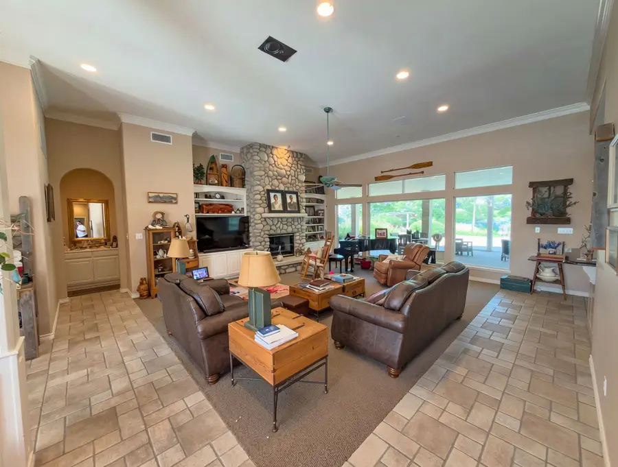 702 Pintail Court, Granbury, TX 76049 - #2