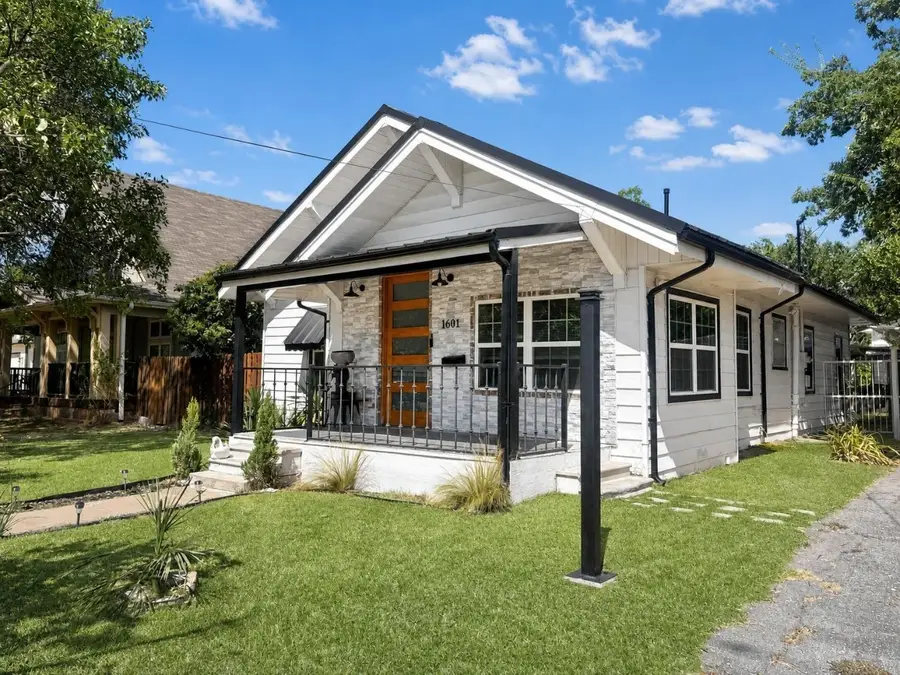 1601 S Travis Street, Sherman, TX 75090 - #2
