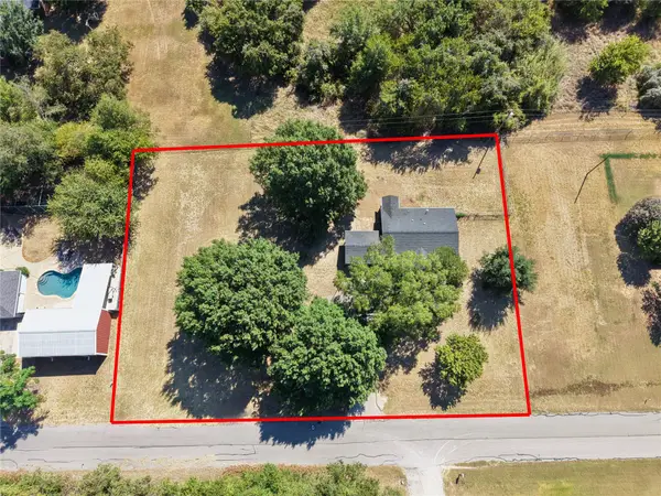 221 Mockingbird Meadows, Burleson, TX 76028