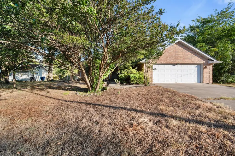 3002 W 4th Avenue, Corsicana, TX 75110 - #3
