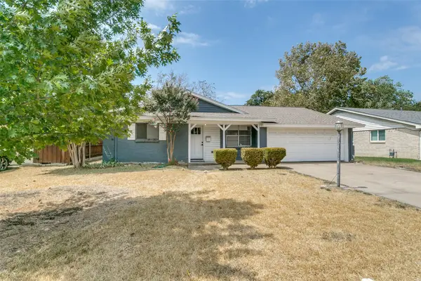 1056 Easy Street, Grapevine, TX 76051