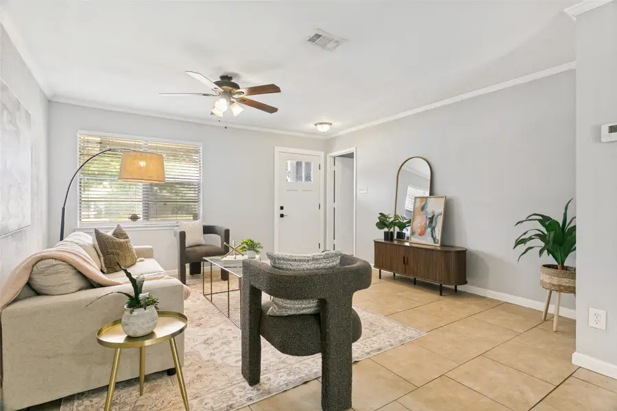 1056 Easy Street, Grapevine, TX 76051 - #2