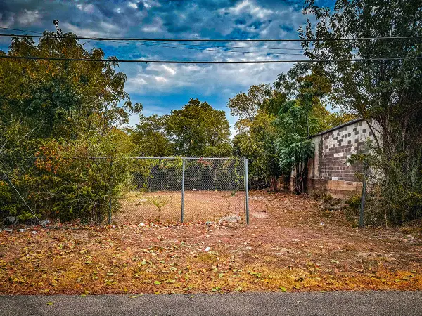 2223 Gallatin Street, Dallas, TX 75203