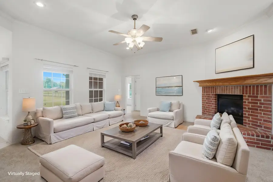400 S College Street, Pilot Point, TX 76258 - #3