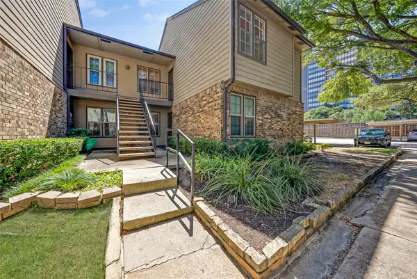 5300 Keller Springs Road #1077, Dallas, TX 75248