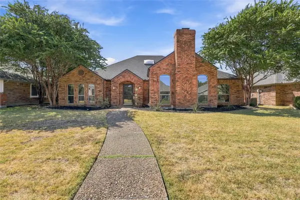 2312 Stone Glen Lane, Carrollton, TX 75007