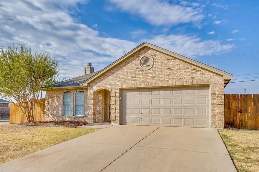 549 Bretts Way, Burleson, TX 76028 - #2