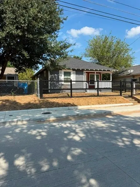 3823 Jamaica, Dallas, TX 75210 - #2