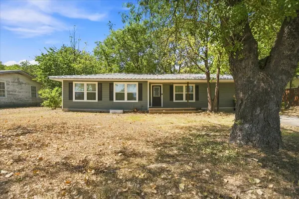 544 N Dison Drive, Robinson, TX 76706