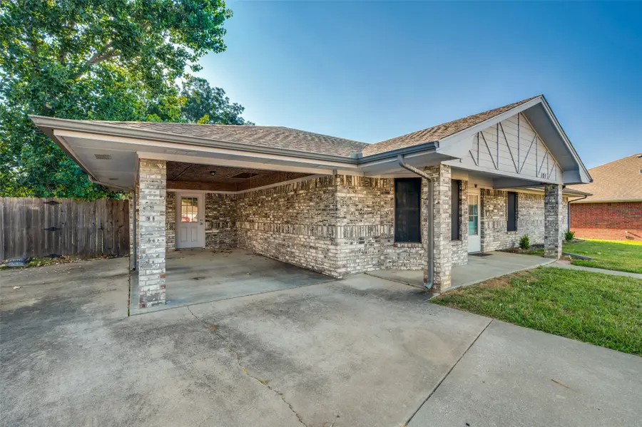 101 Sara Court, Collinsville, TX 76233 - #3