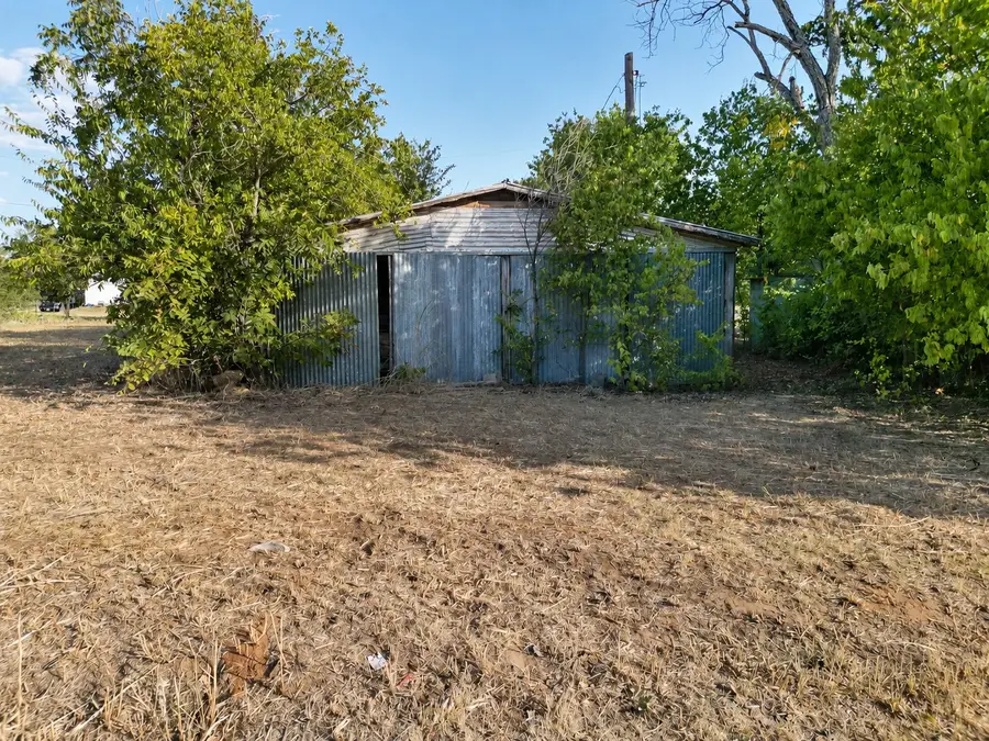 1301 Avenue A, Cisco, TX 76437 - #2