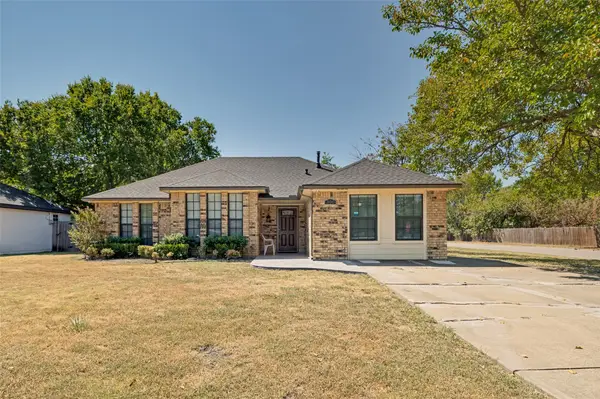 300 Monica Street, Glenn Heights, TX 75154