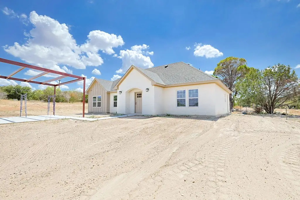 367 Lake Country Drive, Granbury, TX 76049 - #1