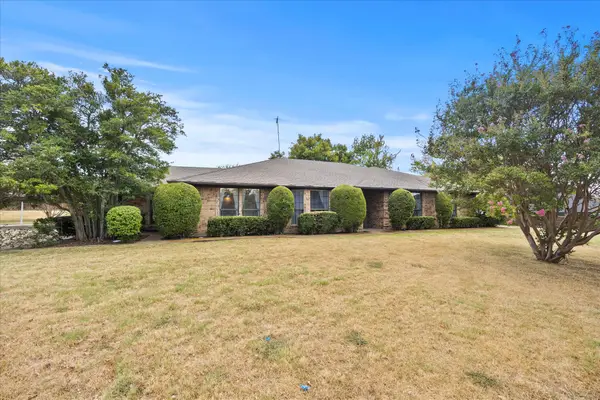 12 Park Central Circle, Rockwall, TX 75087
