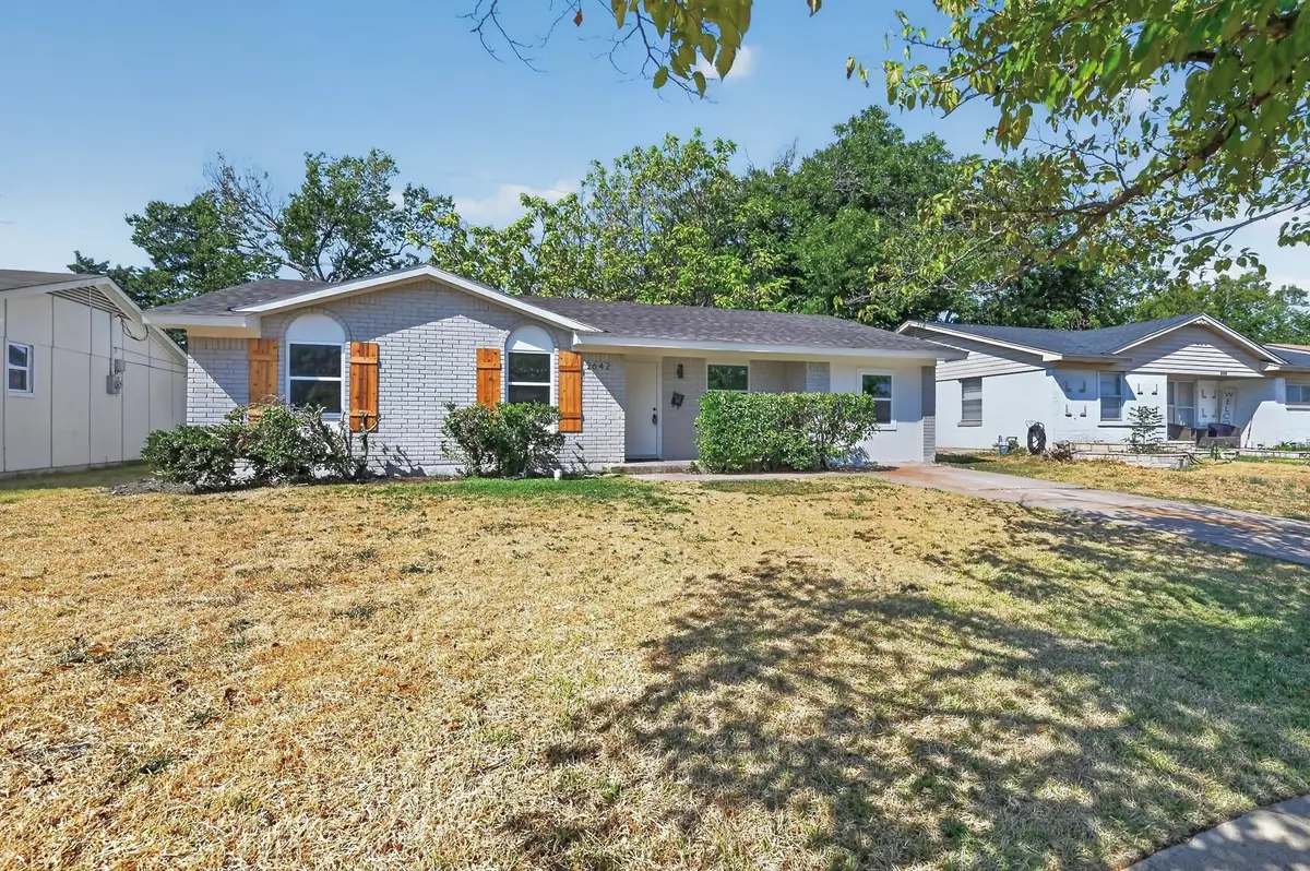 2642 Brady Lane, Grand Prairie, TX 75052 - #1