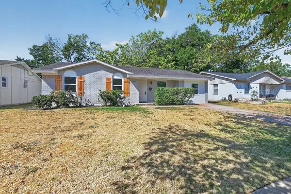 2642 Brady Lane, Grand Prairie, TX 75052