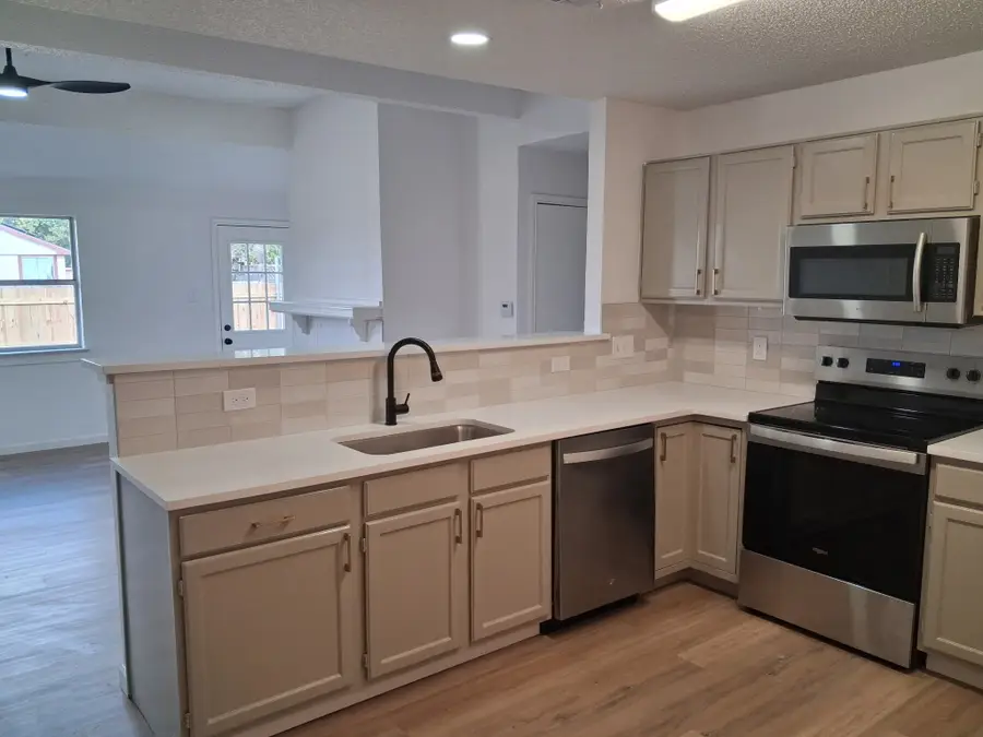 414 Valley Mills Drive, Arlington, TX 76018 - #3