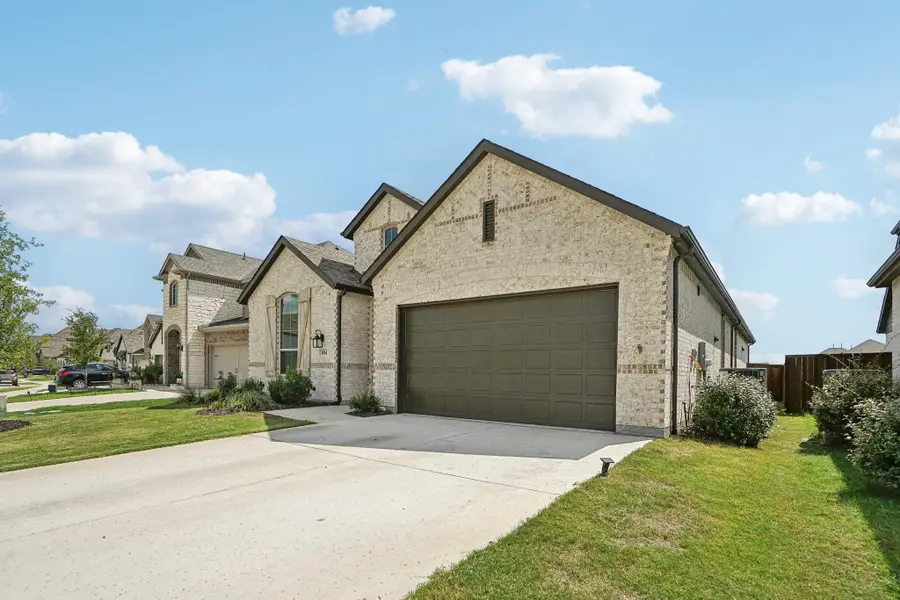 1104 Firecracker Drive, Justin, TX 76247 - #2