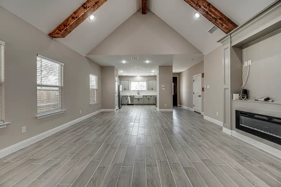 5858 Black Pine Circle, Granbury, TX 76048 - #2