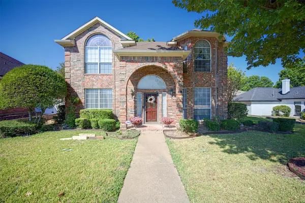 105 Boulder Creek Drive, DeSoto, TX 75115