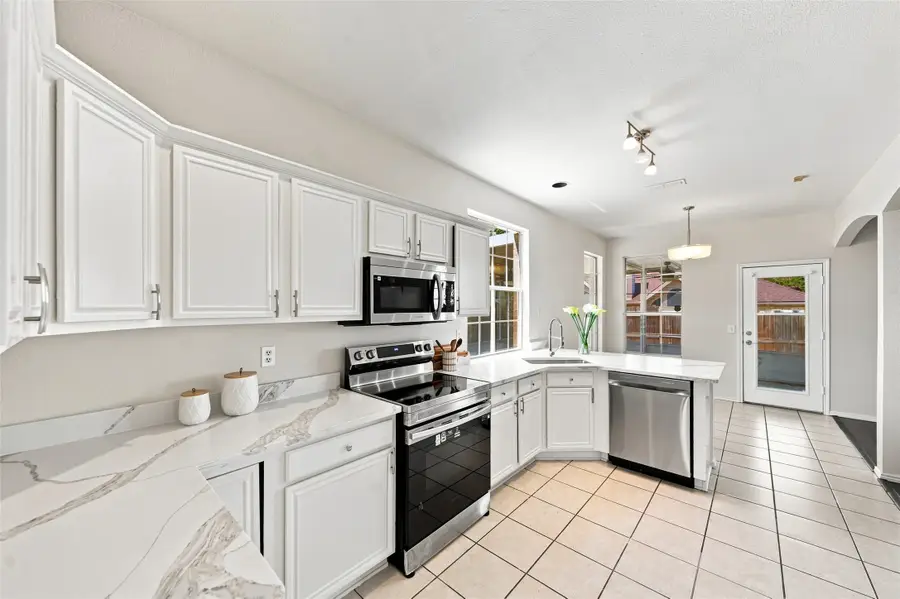 337 Bluewood Lane, Lake Dallas, TX 75065 - #3