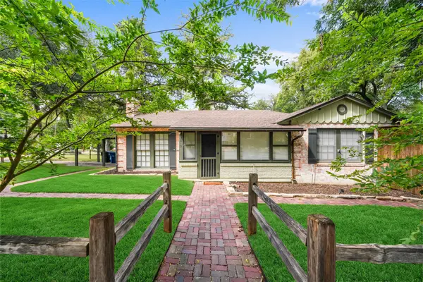 2819 Alden Avenue, Dallas, TX 75211