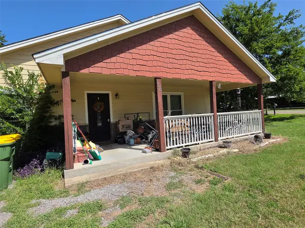 100 S 2nd Street, Godley, TX 76044