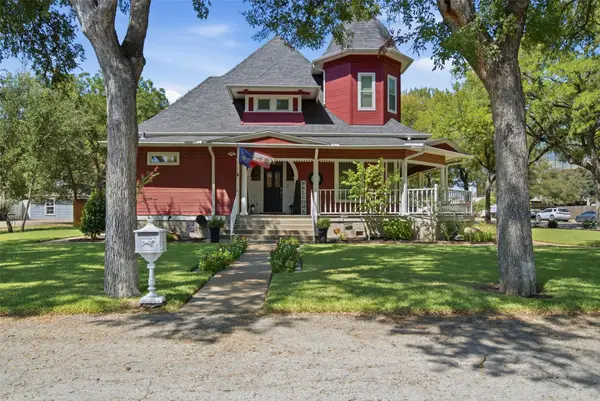 700 Cherry Street, Graham, TX 76450