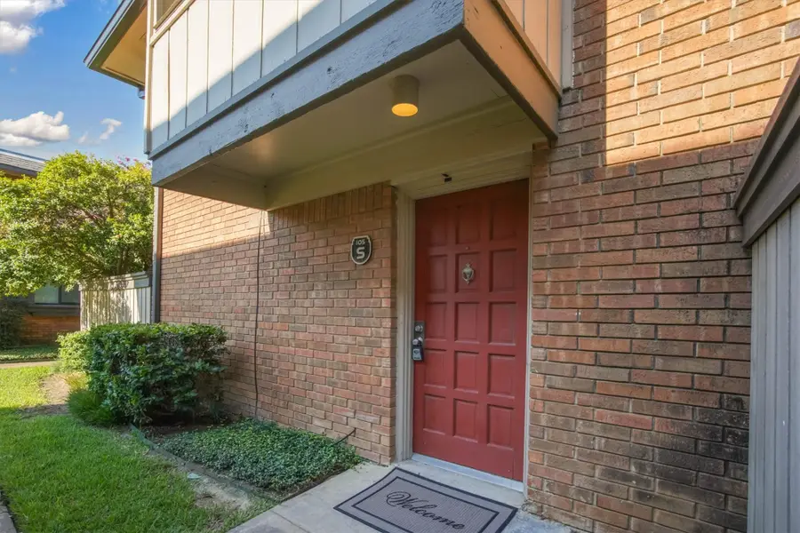2805 Lineville Drive #105, Farmers Branch, TX 75234 - #3