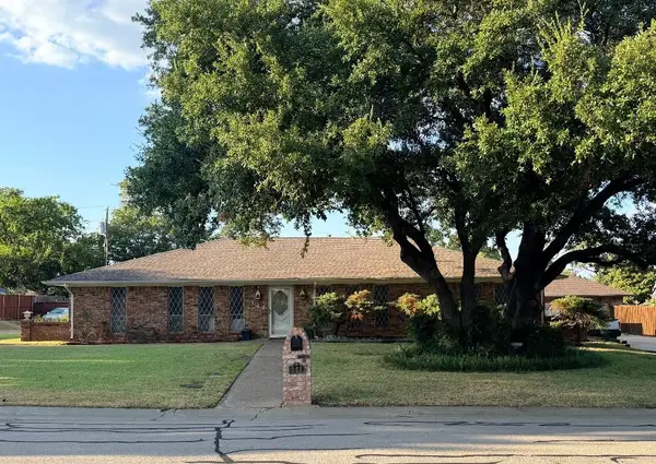 141 Villa Park Drive, Highland Village, TX 75077
