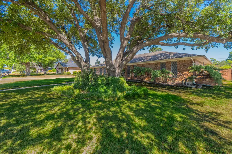 141 Villa Park Drive, Highland Village, TX 75077 - #2