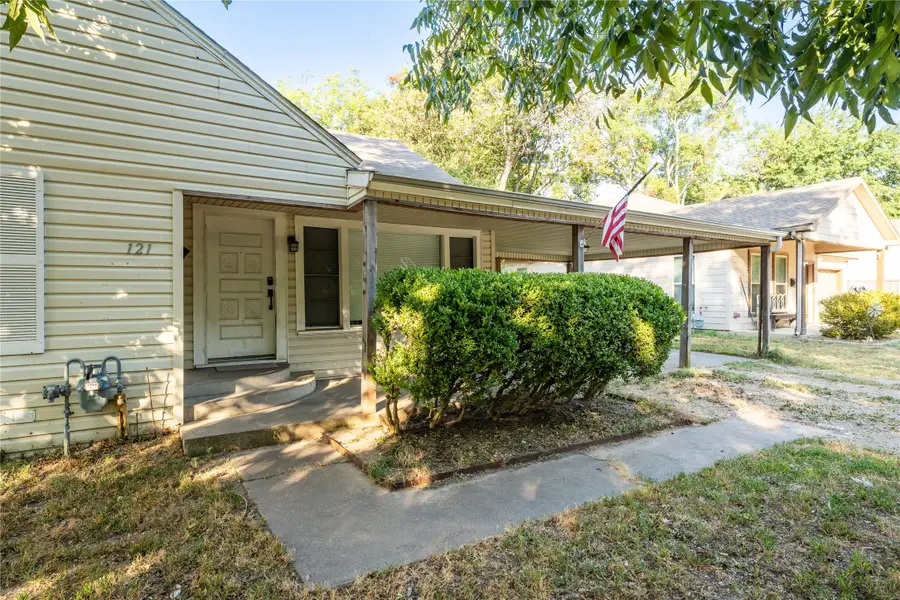 121 W Damon Street, Terrell, TX 75160 - #3