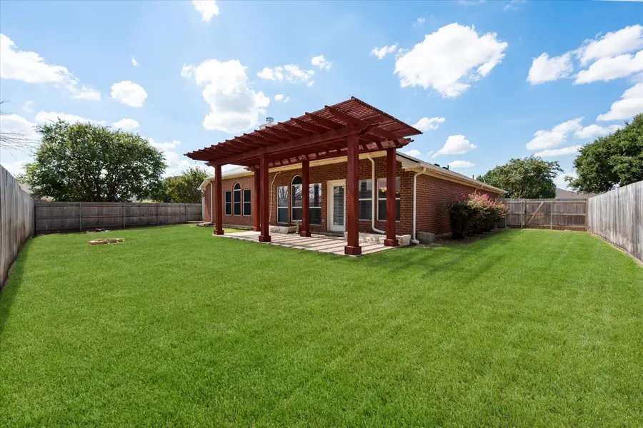 200 Arrowhead Drive, Burleson, TX 76028 - #2