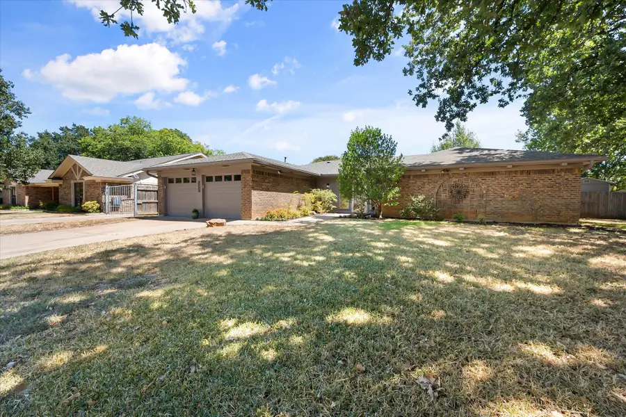 2709 Burnwood Court, Arlington, TX 76016 - #3