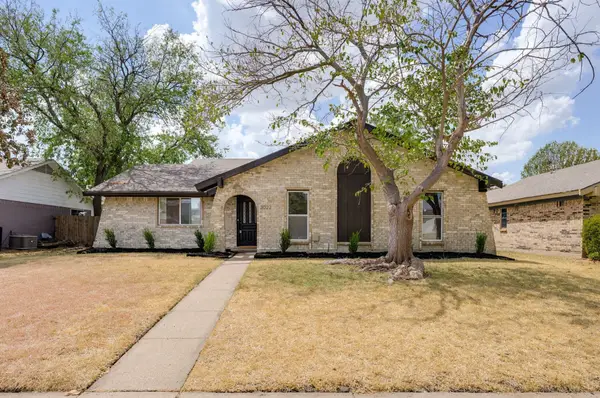 3022 Blueridge Lane, Garland, TX 75042