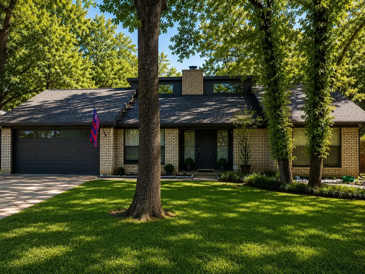 2858 Cresthaven Drive, Grapevine, TX 76051 - #1