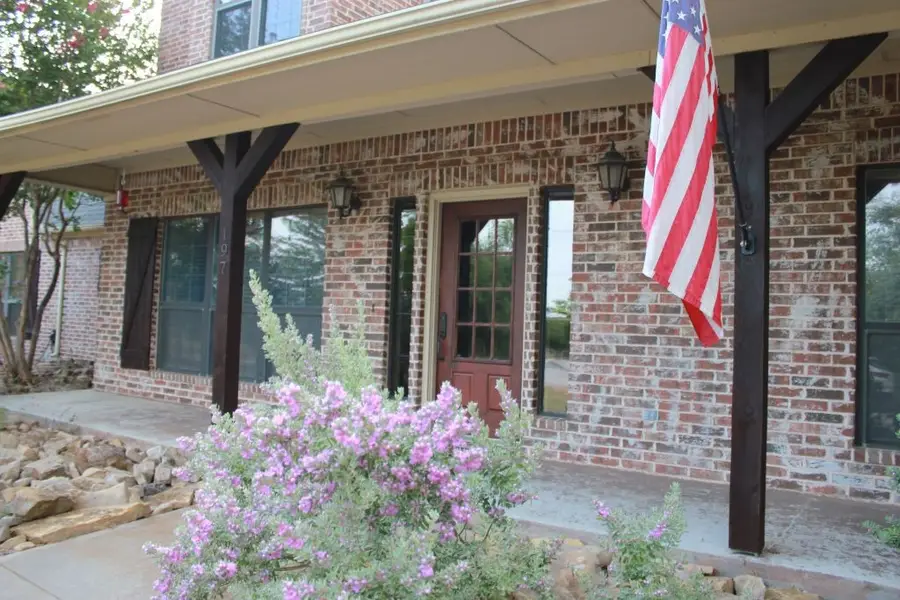 197 E Bay Drive, Bridgeport, TX 76426 - #2