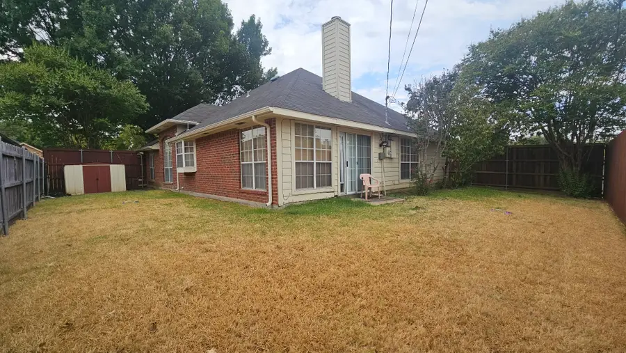 827 Quail Brook Drive, Arlington, TX 76001 - #3