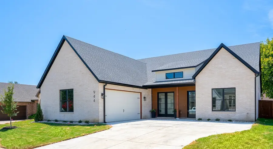 944 Claystone Ridge Drive, Fort Worth, TX 76028 - #2