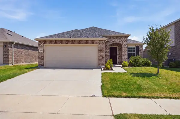 16028 Crews Avenue, Haslet, TX 76052