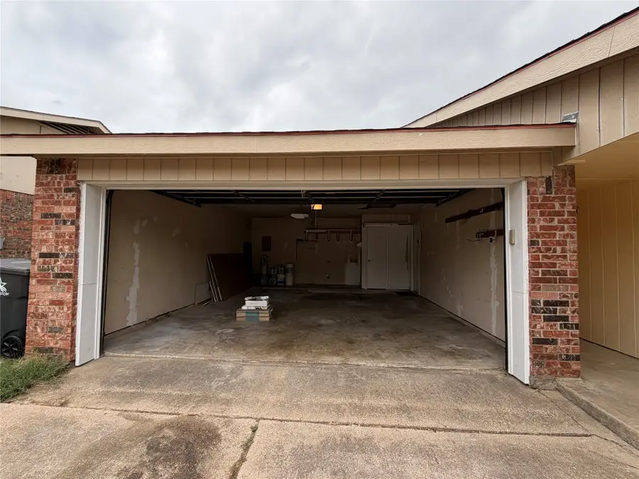 2309 Newbury Drive, Arlington, TX 76014 - #2
