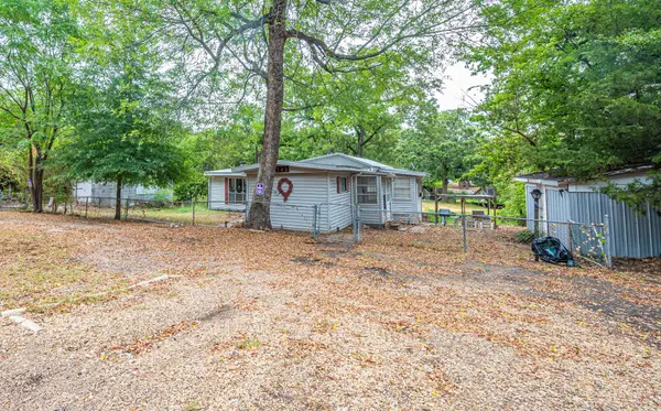 143 Vistaridge Drive, Mabank, TX 75156