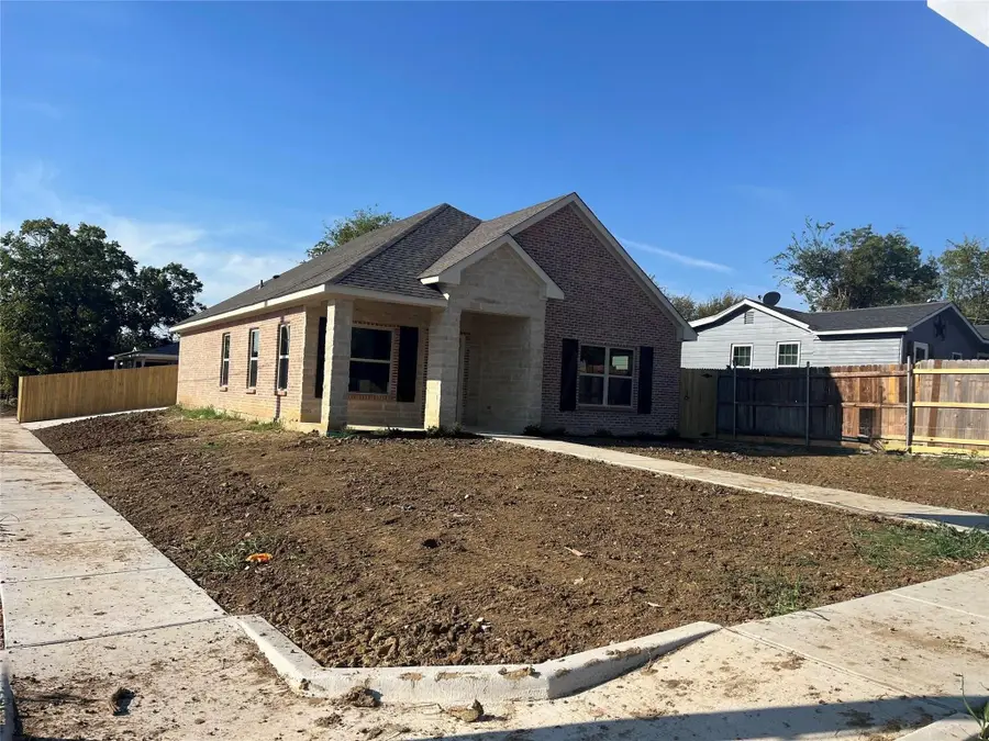 4340 M Avenue, Fort Worth, TX 76105 - #2