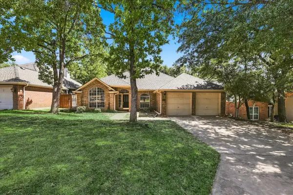 2631 Creekside Way, Highland Village, TX 75077