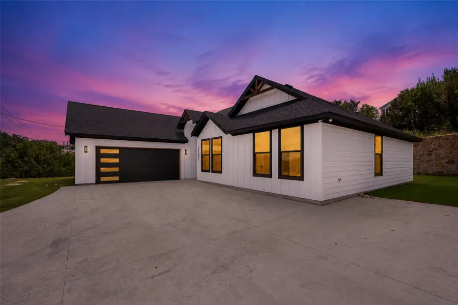 2203 Christine Drive, Granbury, TX 76048 - #2