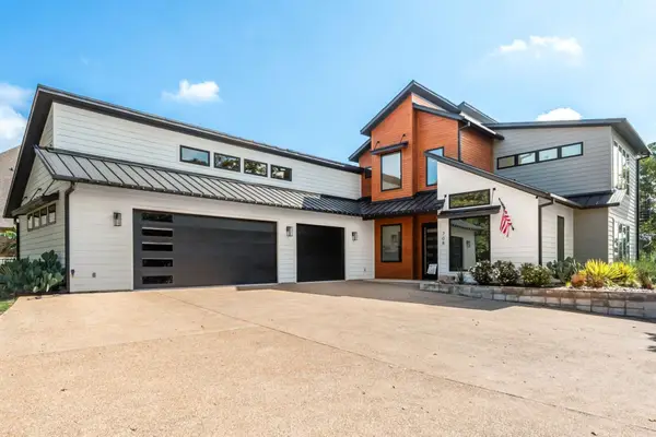 708 Clear Water Court, Corsicana, TX 75109