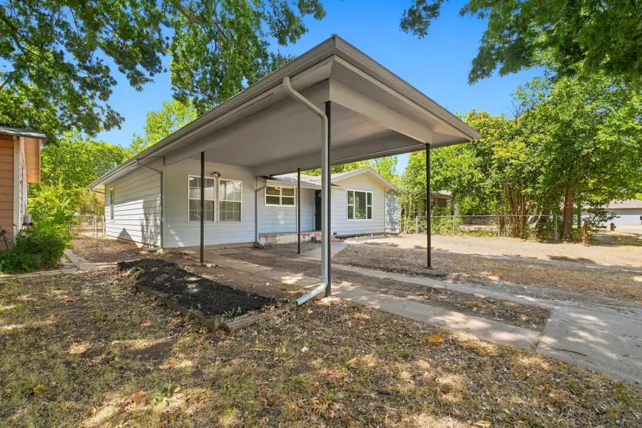 904 Bales Street, Cleburne, TX 76033 - #2