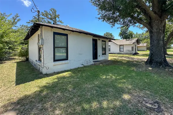 909 Alice Street, Trinidad, TX 75163
